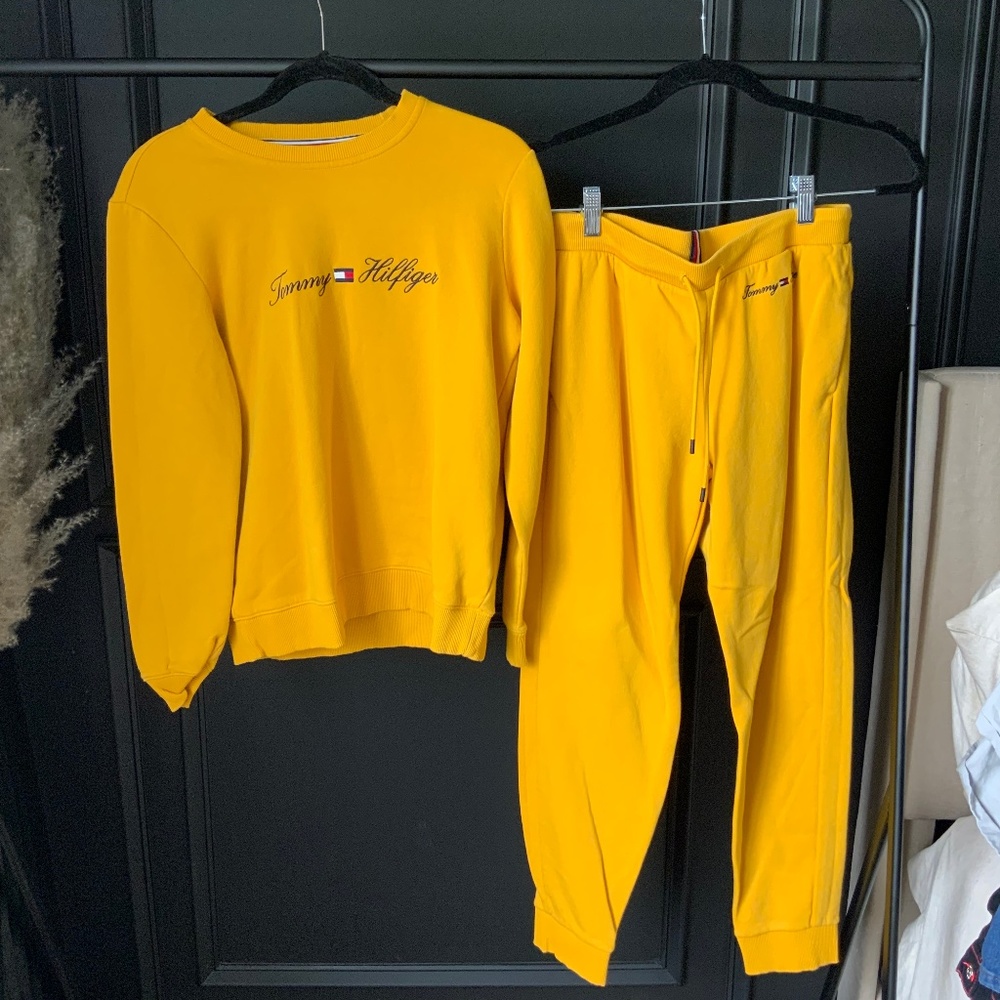 Tommy Hilfiger Sweatsuit